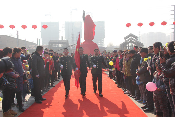 12月26日，后八里沟村党委举办纪念毛泽东诞辰122周年暨主席铜像揭幕仪式